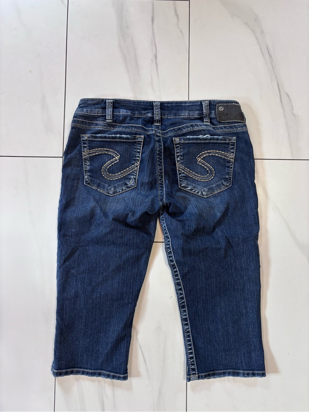 Silver Tuesday Cropped Capri Jeans size 30.